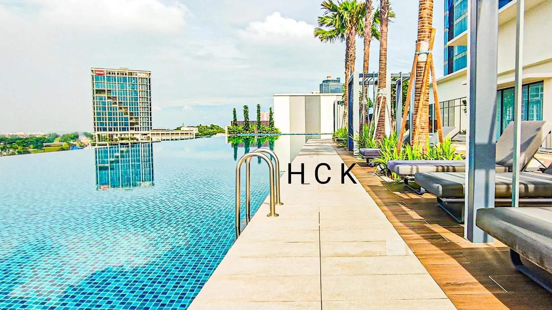 Mall Suite At Sunsuria Forum By Hck Σαχ Αλάμ 0*,  Μαλαισία